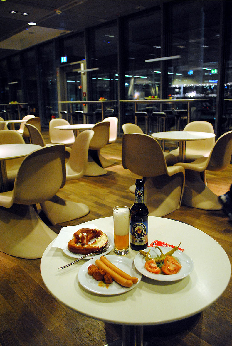 雰囲気の良いフランクフルト空港のラウンジ　Senetor Lounge