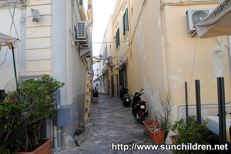 Gallipoli-Puglia-Lecce-South of Italy　ガリポリのホテル　アコモデーション　貸別荘のレンタル