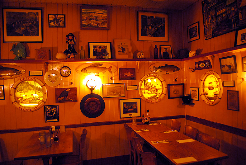 ポートランド　オレゴン　ダンアンドルイス　オイスターバー　牡蠣が美味しいお店