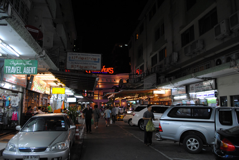 タイ料理のお店を探す　バンコク旅行