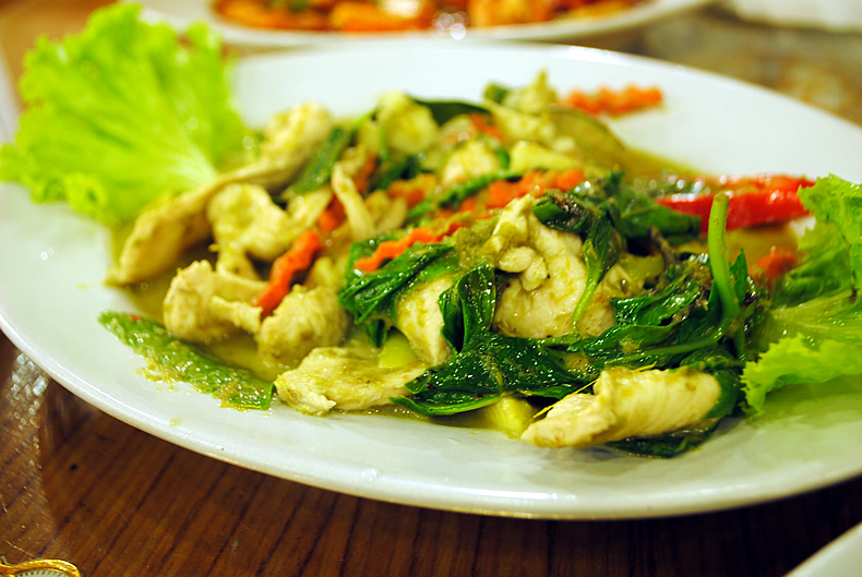 タイ料理　シーフードグリーンカレー　カレー